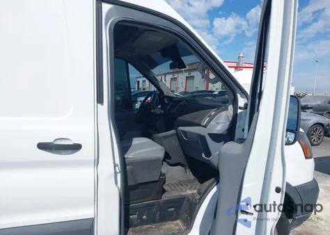 2017 Ford Transit-250 z USA, uszkodzony, nr VIN 1FTYR2CM9HKA30620